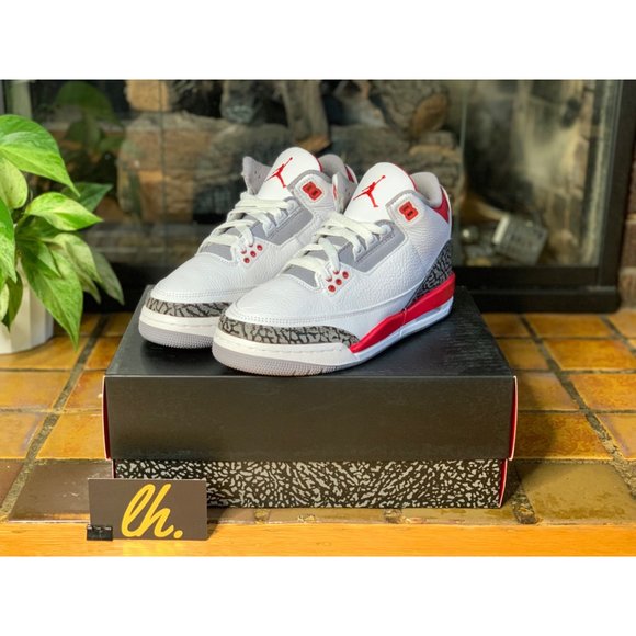Youth 7y Air Jordan Retro 3 “Fire Red” Athletic Basketball Sneakers DM0967-160 - Picture 2 of 10